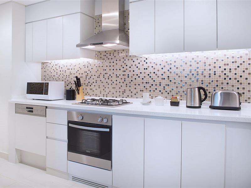 Damac Maison The Vogue Дубай Екстер'єр фото A modern kitchen