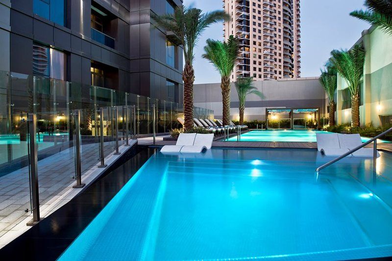 Damac Maison The Vogue Дубай Екстер'єр фото The swimming pool at the Address Downtown