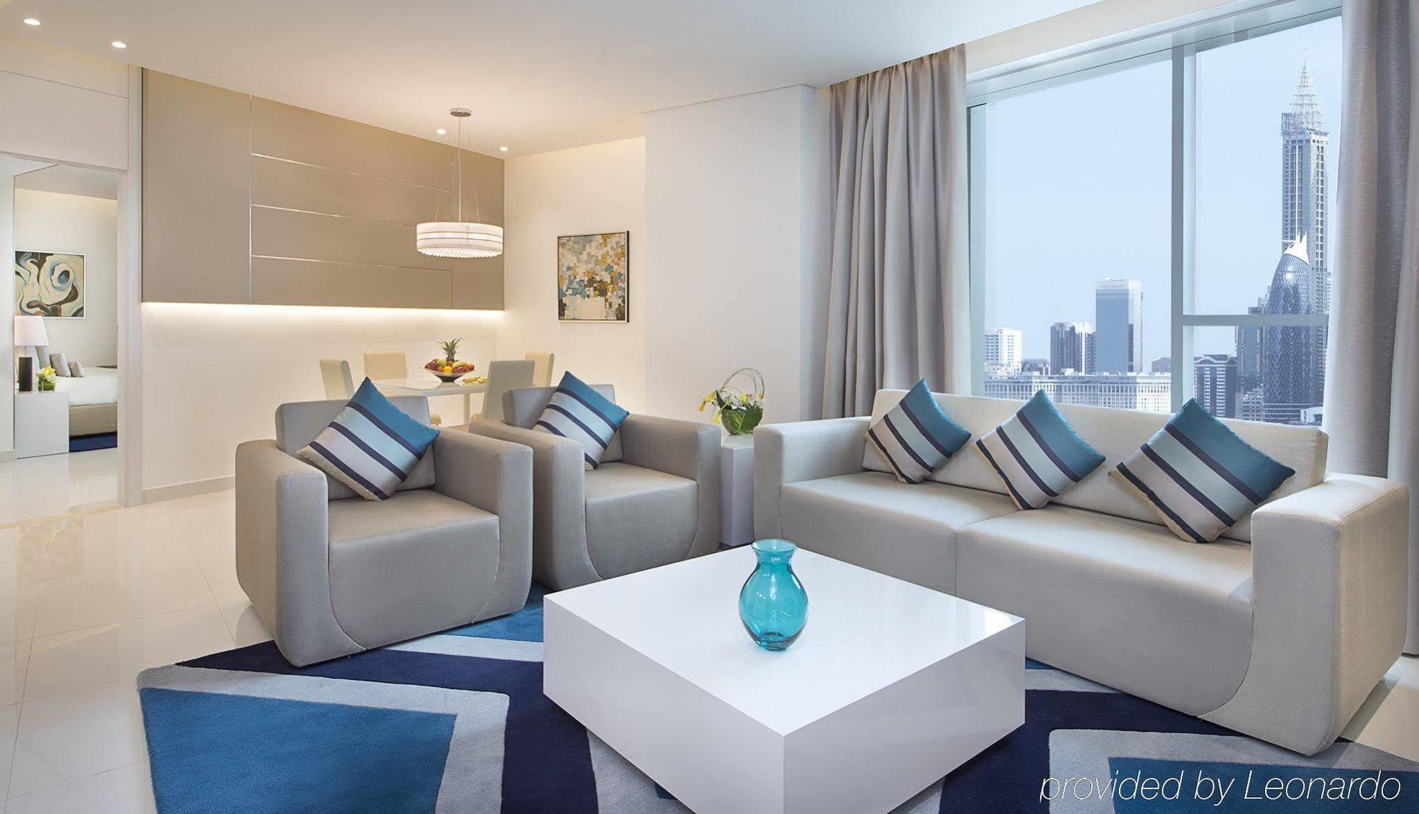 Damac Maison The Vogue Дубай Екстер'єр фото A living room